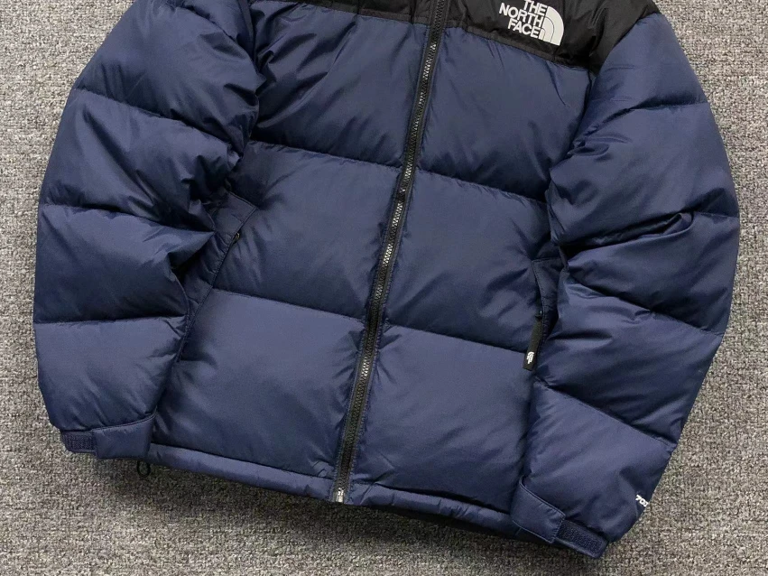 The North Face 1996 Nuptse 700 - Imagen 4