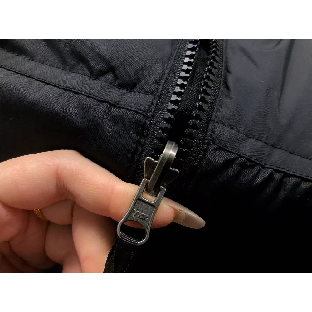The North Face 1996 Nuptse 700 Sin Mangas - Imagen 11