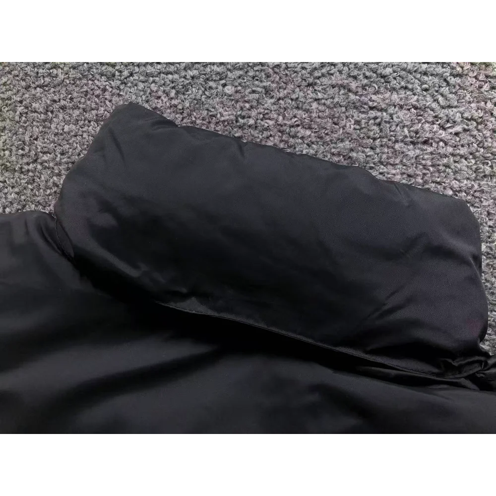 The North Face 1996 Nuptse 700 Sin Mangas - Imagen 14